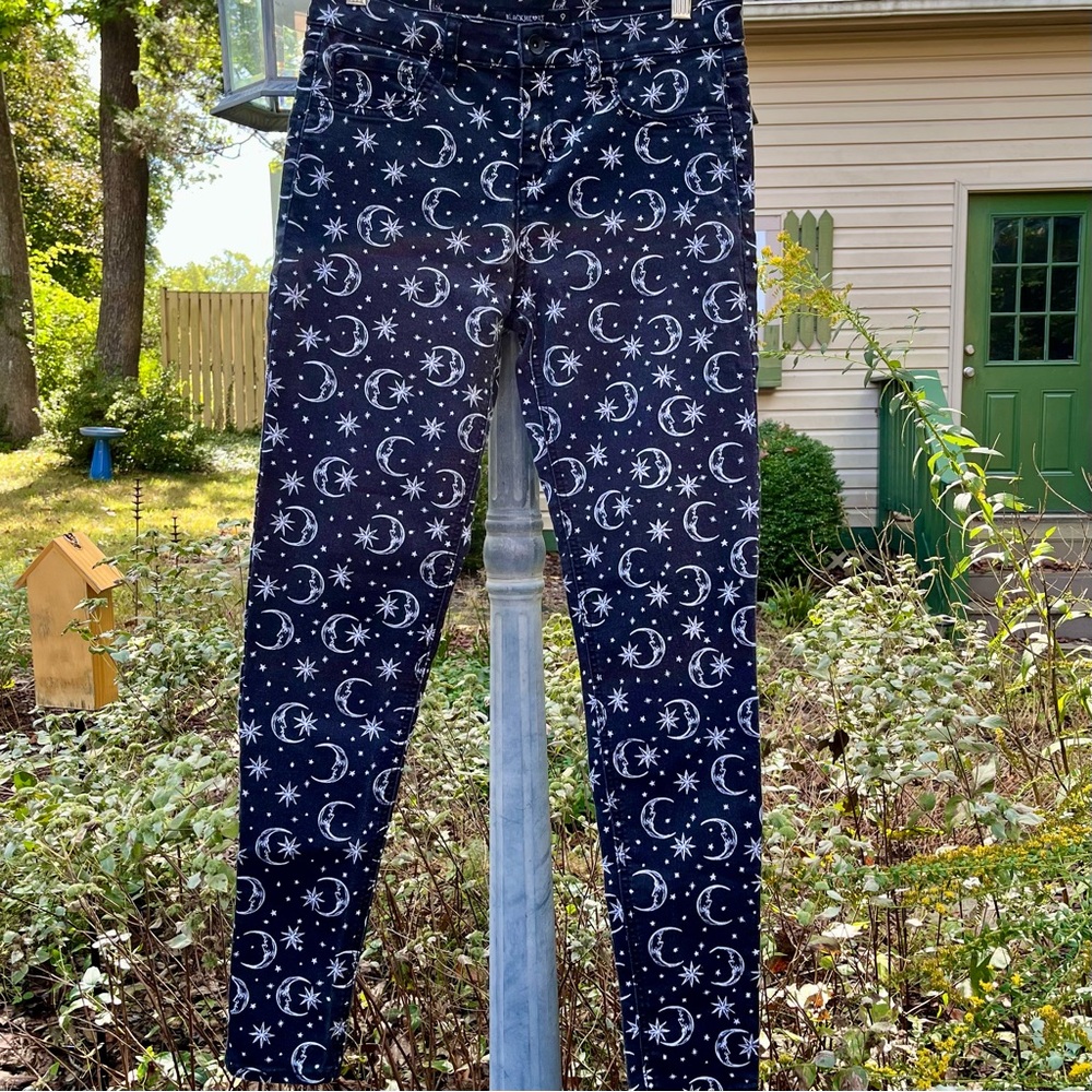 SALE! Blackheart black jeans, white moon and stars celestial pattern, junior 9